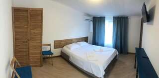 Гостиница Вилла Коронелло  Феодосия Большой двухместный номер с 1 кроватью или 2 отдельными кроватями-17