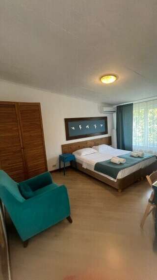 Гостиница Вилла Коронелло  Феодосия Стандарт двухместный ( 1*2,0 сп или 2*1,0 сп )-2