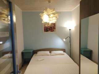 Гостиница Вилла Коронелло  Феодосия Стандартный номер с кроватью размера «king-size»-10