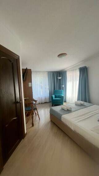 Гостиница Вилла Коронелло  Феодосия Стандарт двухместный ( 1*2,0 сп или 2*1,0 сп )-1